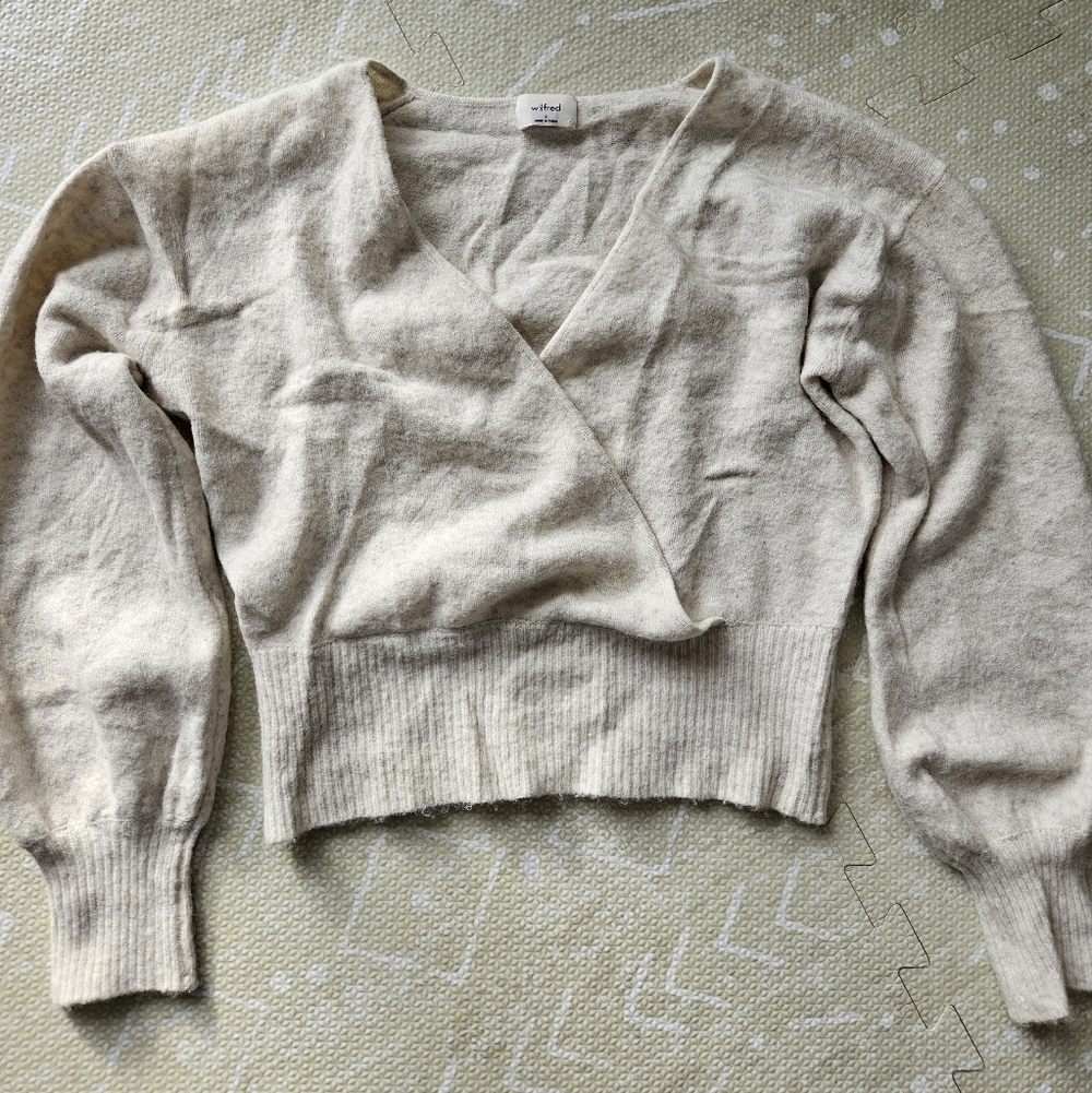 Wilfred Softspoke Dear Sweater in Birch